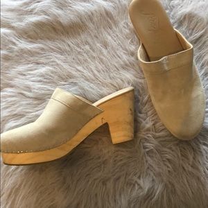 Free People Clogs